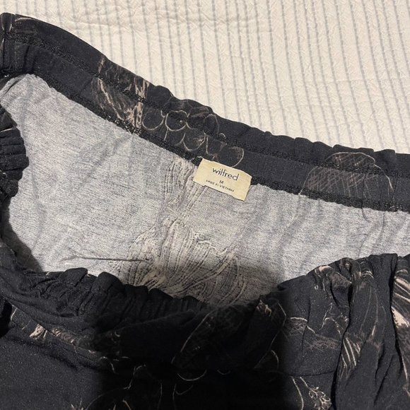 Aritzia Wilfred Off the Shoulder Bird Short Sleeve Top - Picture 2 of 3